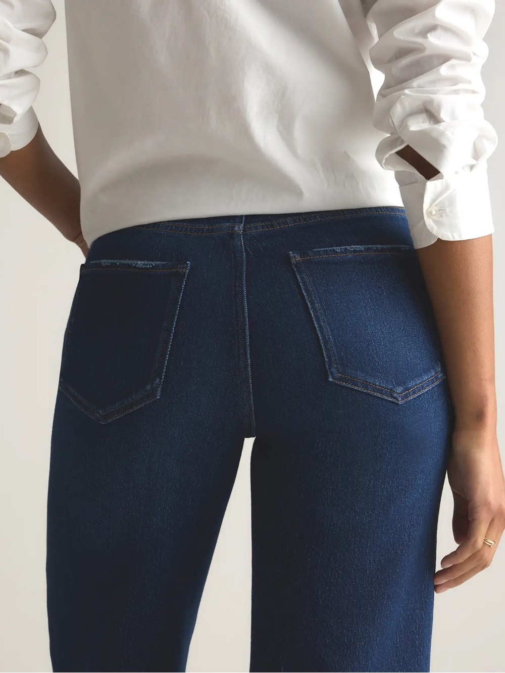 Quince 10 Bella Stretch Relaxed Fit Straight-Leg Jean Comfy 90s Organic Soft Eco - Picture 4 of 14